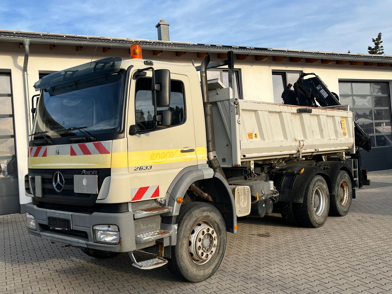 Mercedes-Benz Axor 2633 6x4 Meiller Kipper HIAB 144E-3 Kran - Tipper, Crane truck: picture 1 Mercedes-Benz Axor 2633 6x4 Meiller Kipper HIAB 144E-3 Kran - Tipper, Crane truck: picture 1