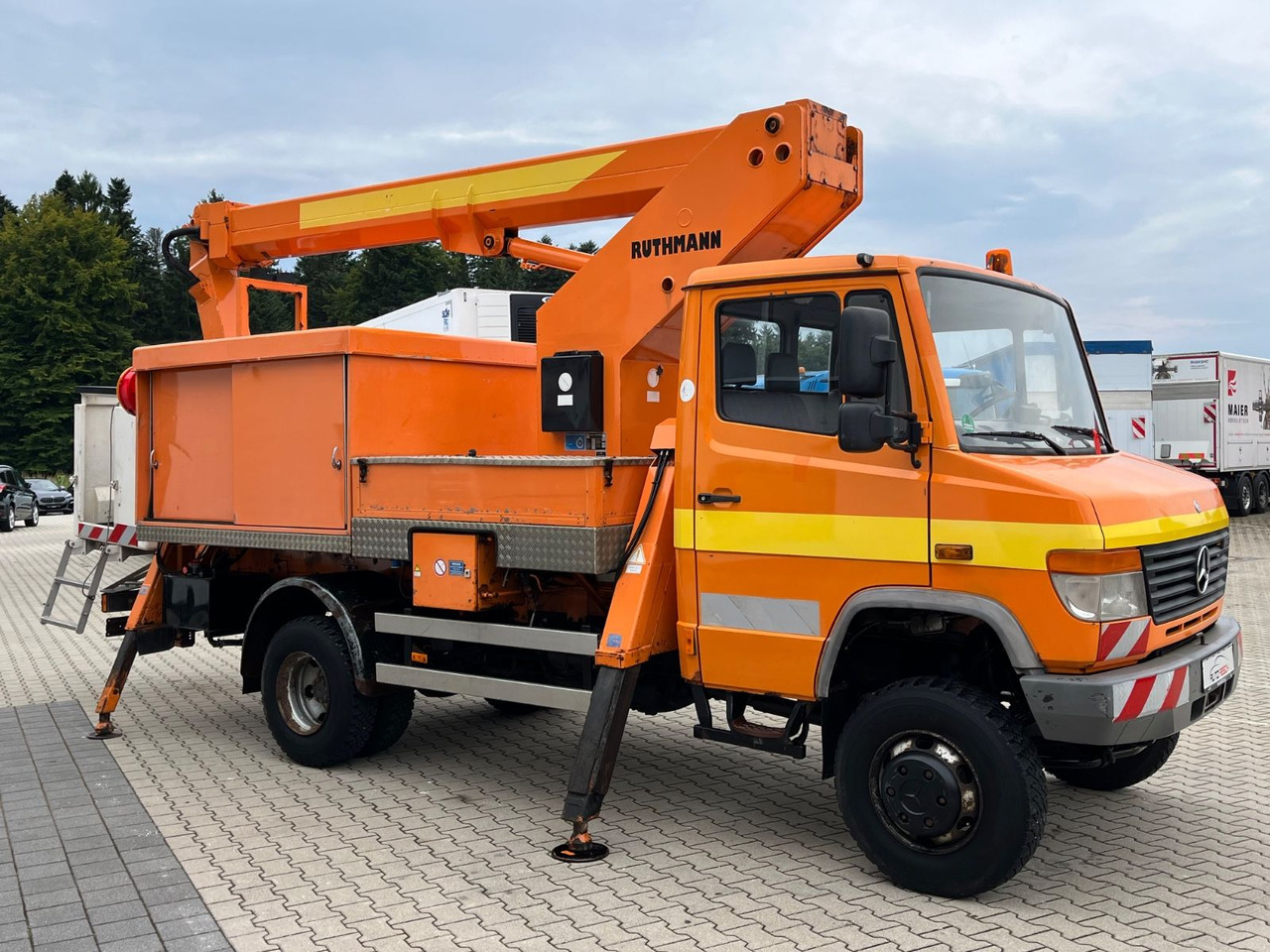 Mercedes-Benz Vario 814 DA 4x4 Ruthmann T 170 - Truck mounted aerial platform: picture 4 Mercedes-Benz Vario 814 DA 4x4 Ruthmann T 170 - Truck mounted aerial platform: picture 4