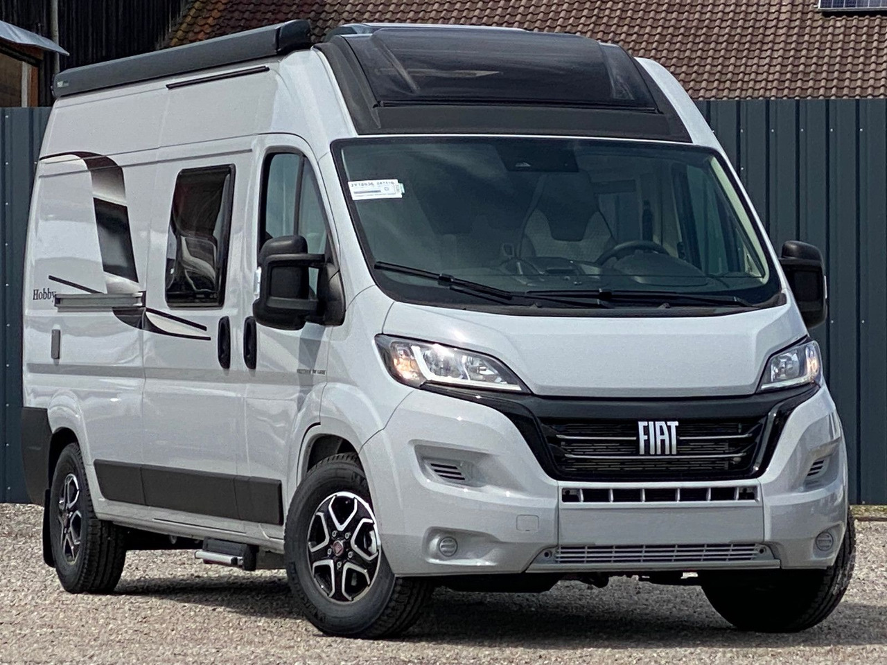 Hobby Vantana De Luxe K60 FT *Markise*Navi*RFK*Automat - Camper van: picture 1 Hobby Vantana De Luxe K60 FT *Markise*Navi*RFK*Automat - Camper van: picture 1