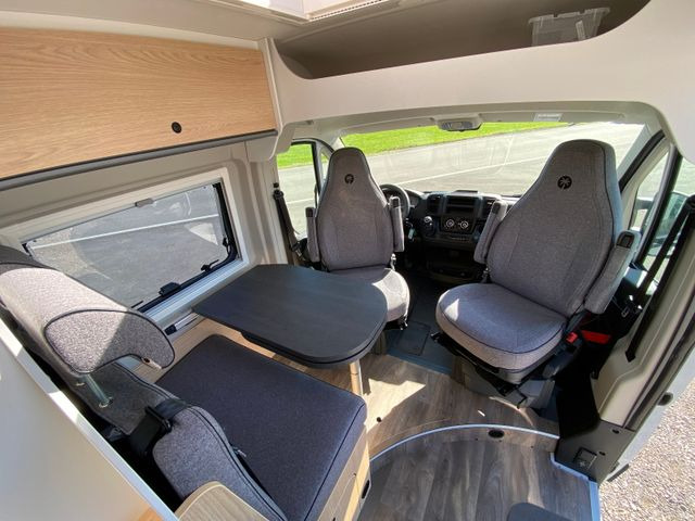 New Camper van Sunlight Cliff 640 mit Längsbetten,Modell 25: picture 13
