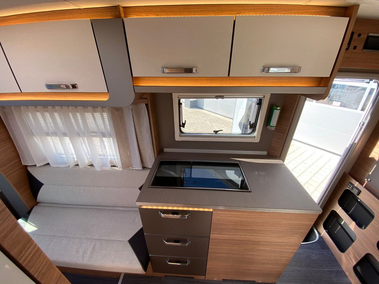 New Semi-integrated motorhome Weinsberg X-Cursion Van Edition 500 LT, Solar Automatik Weinsberg X-Cursion Van Edition 500 LT, Solar Automatik: picture 13