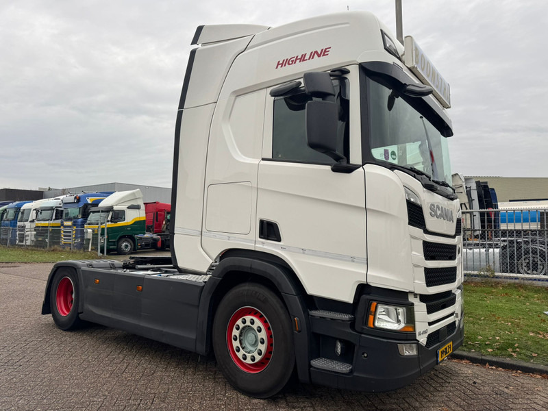 Scania R410 / Retarder / Night Klima / 2 Tanks / Full Air / TUV: 3-2026 / NL Truck - Tractor unit: picture 4 Scania R410 / Retarder / Night Klima / 2 Tanks / Full Air / TUV: 3-2026 / NL Truck - Tractor unit: picture 4