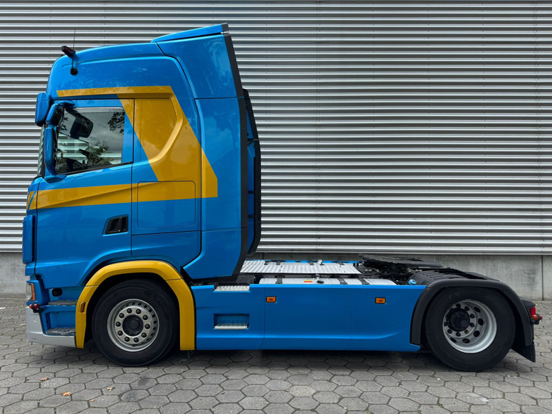 Scania S500 / Retarder / Full Air / Night Klima / TUV: 7-2025 / NL Truck - Tractor unit: picture 5 Scania S500 / Retarder / Full Air / Night Klima / TUV: 7-2025 / NL Truck - Tractor unit: picture 5
