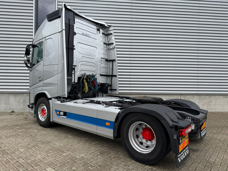 Volvo FH 460 XL / I-Park Cool / 2 Tanks / TUV: 10-2026 / NL Truck - Tractor unit: picture 3 Volvo FH 460 XL / I-Park Cool / 2 Tanks / TUV: 10-2026 / NL Truck - Tractor unit: picture 3