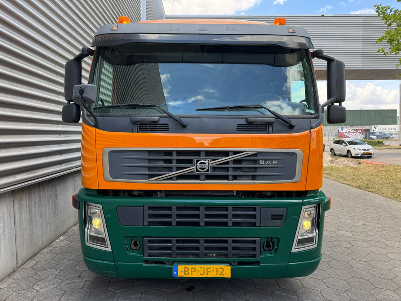 Volvo FM 300 / Machine Transport / Hydraulic Ramp / Klima / TUV:7-2025 / NL Truck - Truck: picture 4 Volvo FM 300 / Machine Transport / Hydraulic Ramp / Klima / TUV:7-2025 / NL Truck - Truck: picture 4