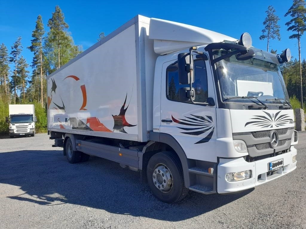 Mercedes-Benz Atego - Box truck: picture 3 Mercedes-Benz Atego - Box truck: picture 3