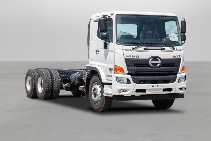 Hino 500 FM 6x4 Chassis - Cab chassis truck: picture 1 Hino 500 FM 6x4 Chassis - Cab chassis truck: picture 1