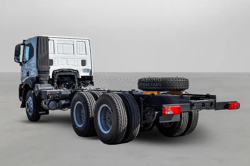 Iveco T-WAY AT380T43H 6x4 R20 Tyres Chassis - Cab chassis truck: picture 4 Iveco T-WAY AT380T43H 6x4 R20 Tyres Chassis - Cab chassis truck: picture 4