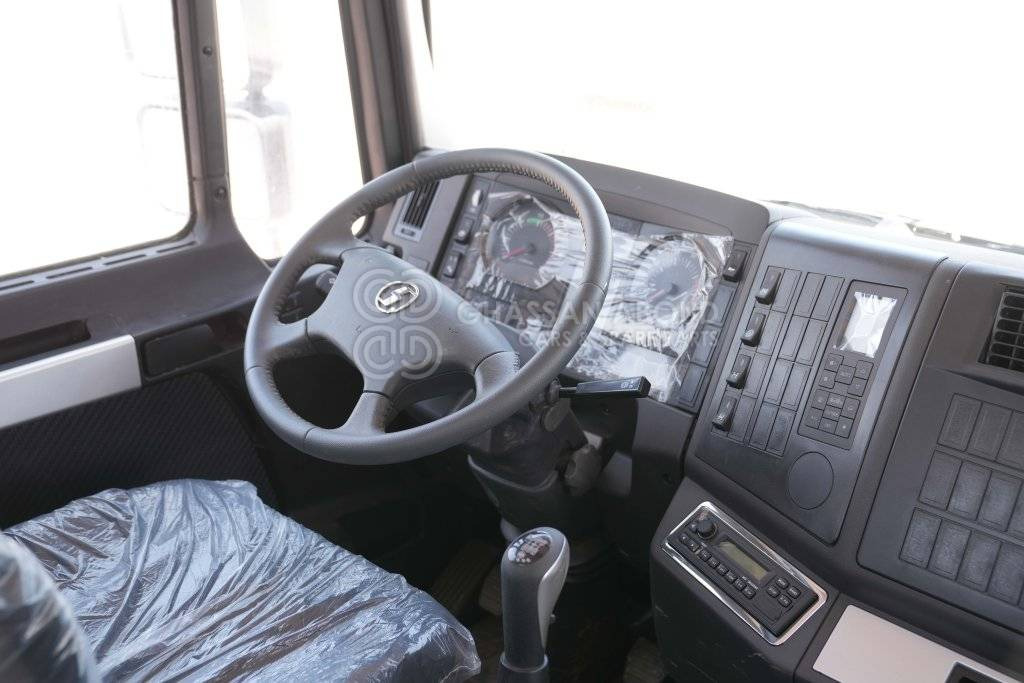 Cab chassis truck SHACMAN F3000 6×4 CHASSIS CAB MY25 Rigid Chassis Cab: picture 7
