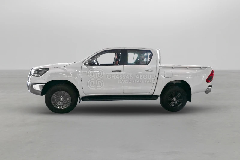 Toyota Hilux 4X4 Double Cabin - Pickup truck, Combi van: picture 2 Toyota Hilux 4X4 Double Cabin - Pickup truck, Combi van: picture 2