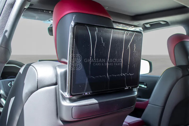 SUV Toyota Land Cruiser 300: picture 10 SUV Toyota Land Cruiser 300: picture 10