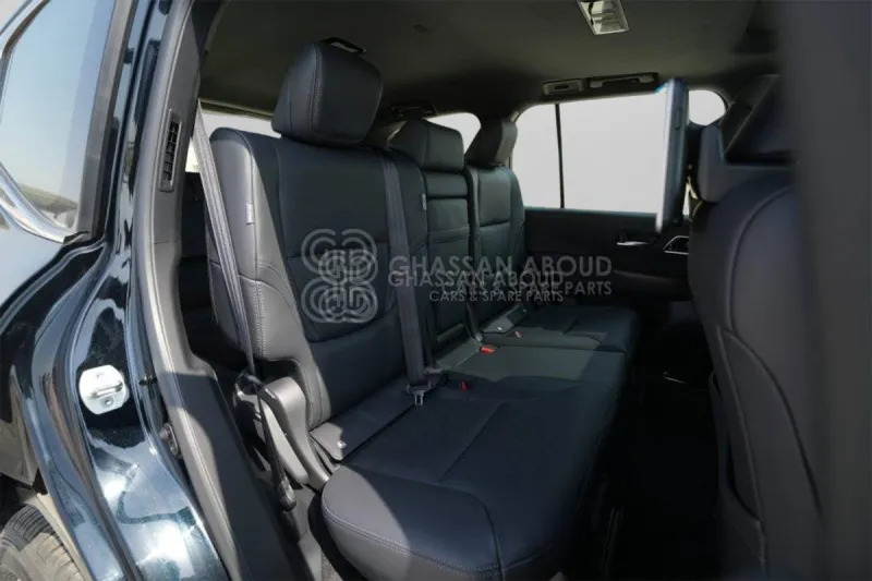 Toyota Land Cruiser 300 - SUV: picture 5 Toyota Land Cruiser 300 - SUV: picture 5