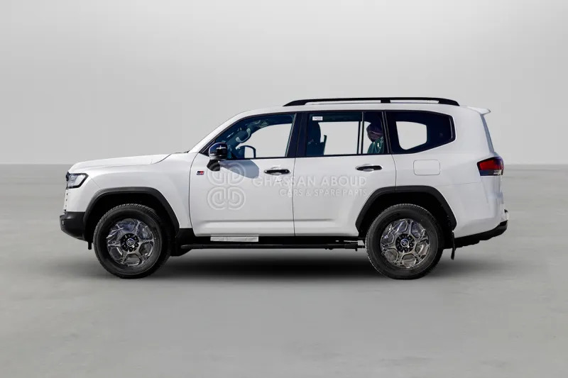 Toyota Land Cruiser 300 - SUV: picture 3 Toyota Land Cruiser 300 - SUV: picture 3