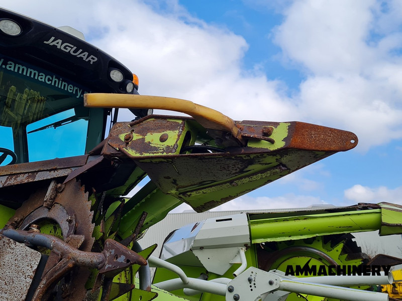 Maize harvester for transportation of food Claas Orbis 600SD rotary corn header: picture 17