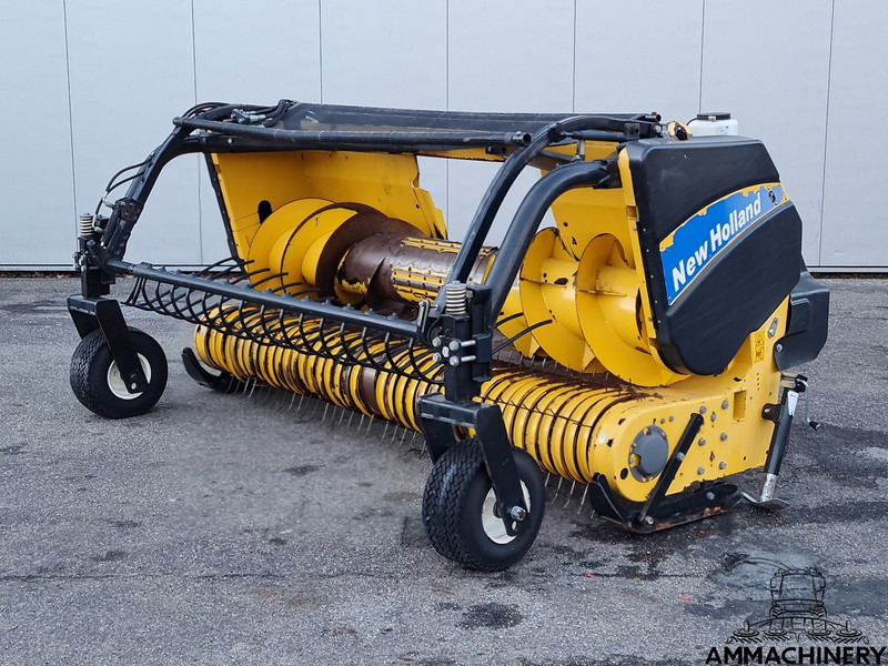 New Holland 273FP - Forage harvester attachment: picture 1 New Holland 273FP - Forage harvester attachment: picture 1
