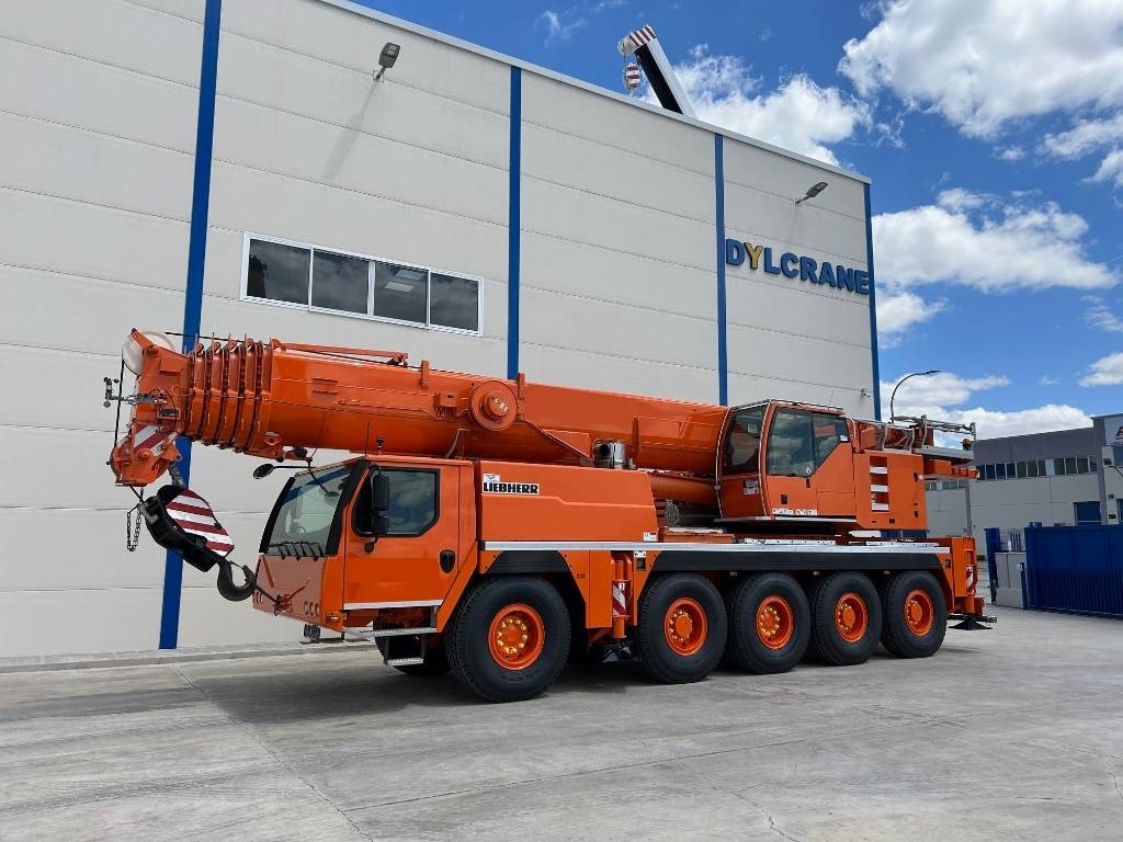 Liebherr LTM 1100-5.2 - All terrain crane: picture 1 Liebherr LTM 1100-5.2 - All terrain crane: picture 1