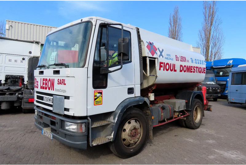 Iveco Eurocargo FUEL (DIESEL/PETROL) 8000 LITERS, COMP: 3500L,1000L, 3500L - Tank truck, Crane truck: picture 3 Iveco Eurocargo FUEL (DIESEL/PETROL) 8000 LITERS, COMP: 3500L,1000L, 3500L - Tank truck, Crane truck: picture 3