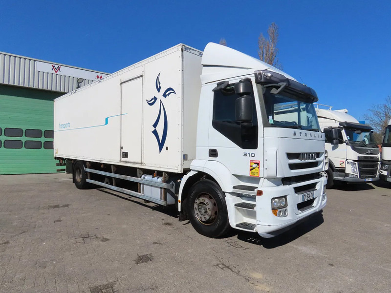Iveco Stralis 310 8 meter box! Retarder, Great condition! - Box truck: picture 3 Iveco Stralis 310 8 meter box! Retarder, Great condition! - Box truck: picture 3