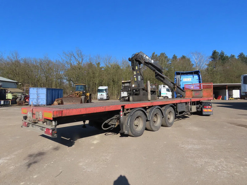Kaiser HIAB 175, REMOTE control, retractable - Dropside/ Flatbed semi-trailer: picture 1 Kaiser HIAB 175, REMOTE control, retractable - Dropside/ Flatbed semi-trailer: picture 1