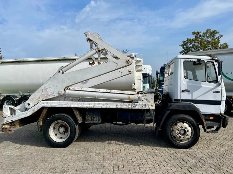 Mercedes-Benz 1514 Manual diesel pomp. Very clean - Cable system truck: picture 4 Mercedes-Benz 1514 Manual diesel pomp. Very clean - Cable system truck: picture 4