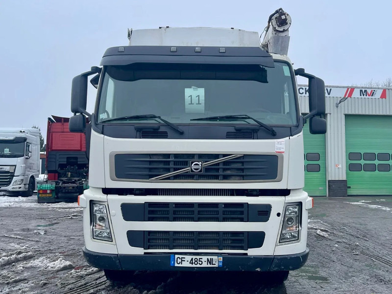 Volvo FM 12.380 695038 KM, AUGER + AIR, 8 COMPARTMENTS - Tank truck: picture 4 Volvo FM 12.380 695038 KM, AUGER + AIR, 8 COMPARTMENTS - Tank truck: picture 4