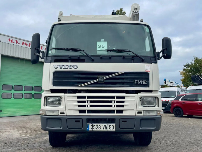 Volvo FM 12.380 8X4 SILO AUGER / AIR GREAT CONDITION / fully serviced! - Tank truck: picture 3 Volvo FM 12.380 8X4 SILO AUGER / AIR GREAT CONDITION / fully serviced! - Tank truck: picture 3
