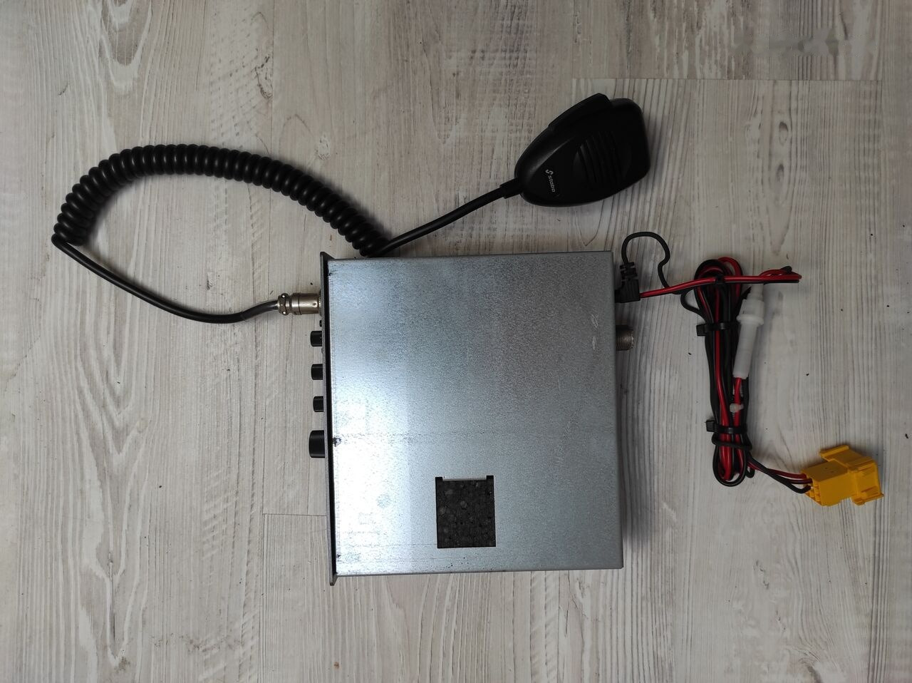 Scania STABO XM3003E CB RADIO   Scania truck - Cab and interior for Truck: picture 2 Scania STABO XM3003E CB RADIO   Scania truck - Cab and interior for Truck: picture 2