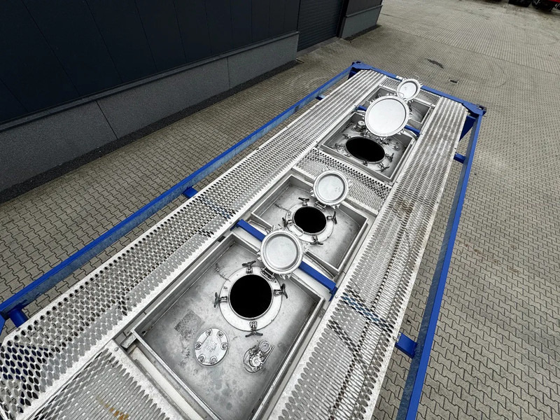 Tank container for transportation of chemicals CIMC 20FT ISO, 25.050L / 1-COMP / 3 BAFFELS / T11 / 4 manholes / ADR valid until 04/2027: picture 12 Tank container for transportation of chemicals CIMC 20FT ISO, 25.050L / 1-COMP / 3 BAFFELS / T11 / 4 manholes / ADR valid until 04/2027: picture 12