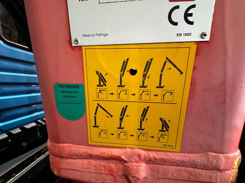 Hook lift truck, Crane truck MAN FE 410A, 6x4, EURO 2, Palfinger PK17000 Crane + VDL HOOK, full spring, manual gearbox, MOT 9/2025: picture 17