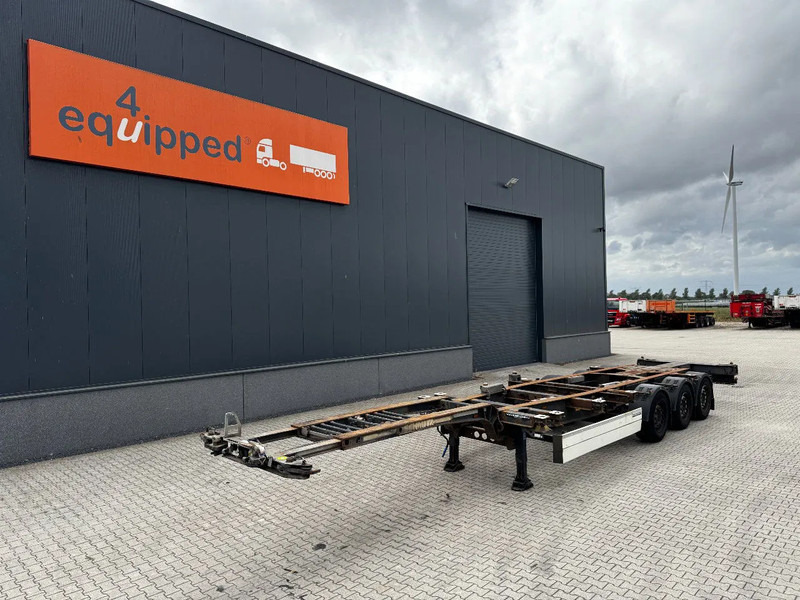 Schmitz Cargobull 45FT HC, Scheibebremsen, vorne + hinten + Stoßstange ausziehbar, NL-Chassis, Liftachse - Container transporter/ Swap body semi-trailer: picture 1 Schmitz Cargobull 45FT HC, Scheibebremsen, vorne + hinten + Stoßstange ausziehbar, NL-Chassis, Liftachse - Container transporter/ Swap body semi-trailer: picture 1