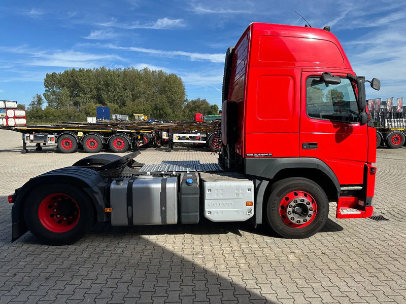 Volvo FM 420 Globetrotter, ADR (FL, OX, AT), ALCOA, only 446TKM - Tractor unit: picture 3 Volvo FM 420 Globetrotter, ADR (FL, OX, AT), ALCOA, only 446TKM - Tractor unit: picture 3
