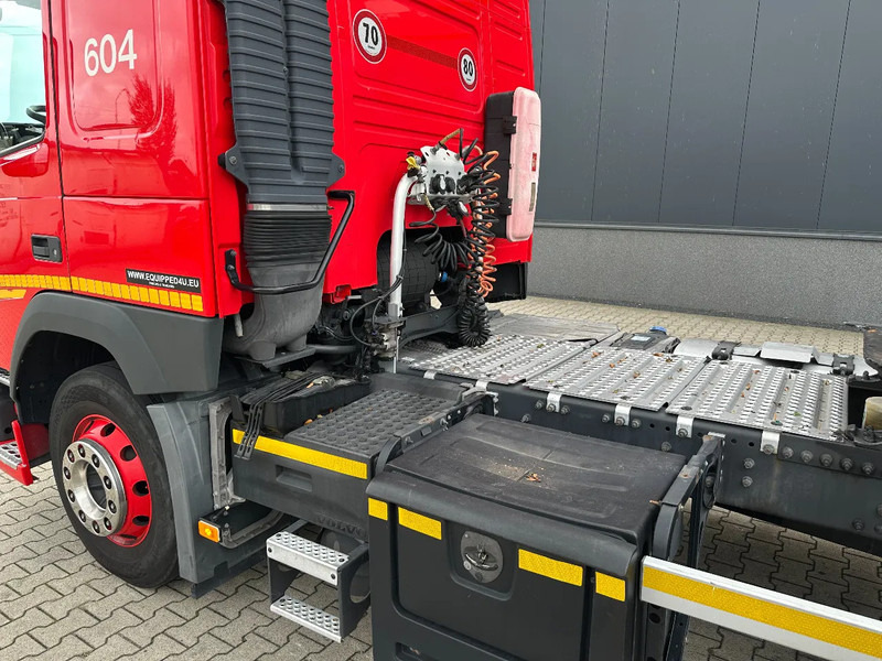 Tractor unit Volvo FM 460 Globetrotter, Night-Airco, ADR (FL, AT), EURO-6, ALCOA, VEB, 4x available: picture 10 Tractor unit Volvo FM 460 Globetrotter, Night-Airco, ADR (FL, AT), EURO-6, ALCOA, VEB, 4x available: picture 10