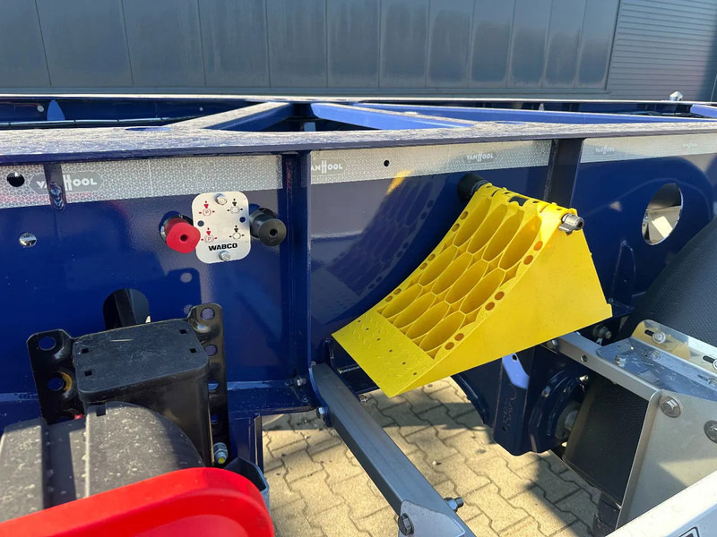 New Container transporter/ Swap body semi-trailer Van Hool NEW / DIRECT AVAILABLE 20FT ADR-CHASSIS, EMPTY WEIGHT: 3.300KG, DISCBRAKES, 3x available, ALU WHEELS: picture 20