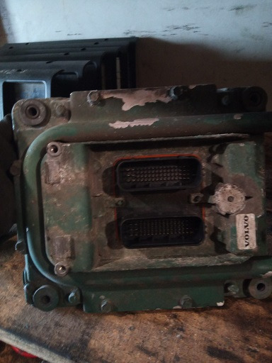 EDC VOLVO FH460 D13C460 20995620 P04 - ECU for Truck: picture 2 EDC VOLVO FH460 D13C460 20995620 P04 - ECU for Truck: picture 2