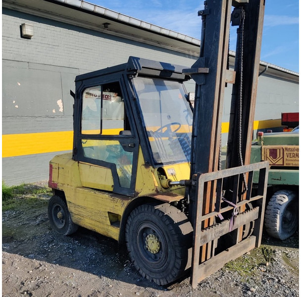 Caterpillar SE-300-15 - Diesel forklift: picture 1 Caterpillar SE-300-15 - Diesel forklift: picture 1