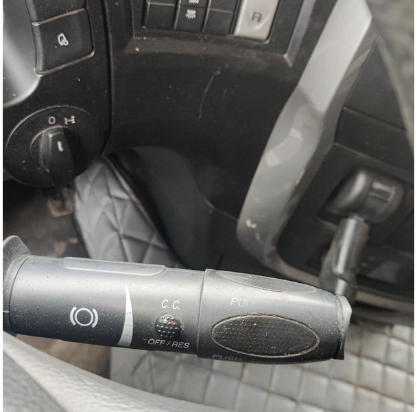 Tractor unit Iveco Stralis: picture 14