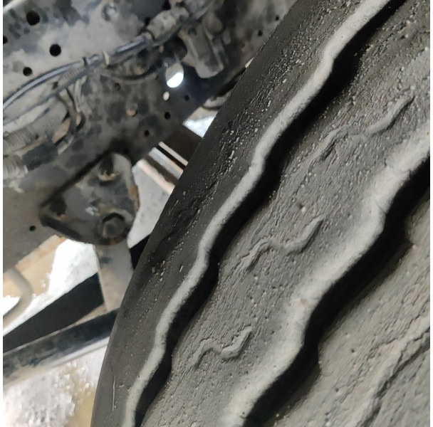 Tractor unit Iveco Stralis: picture 16