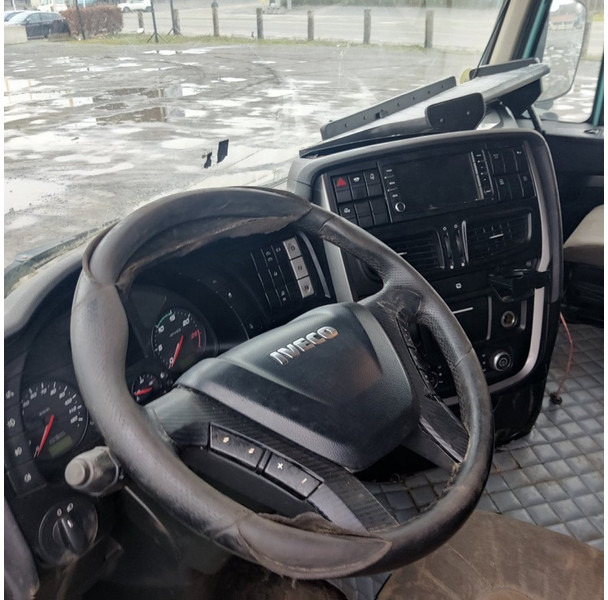 Tractor unit Iveco Stralis: picture 7