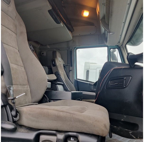 Tractor unit Iveco Stralis: picture 11