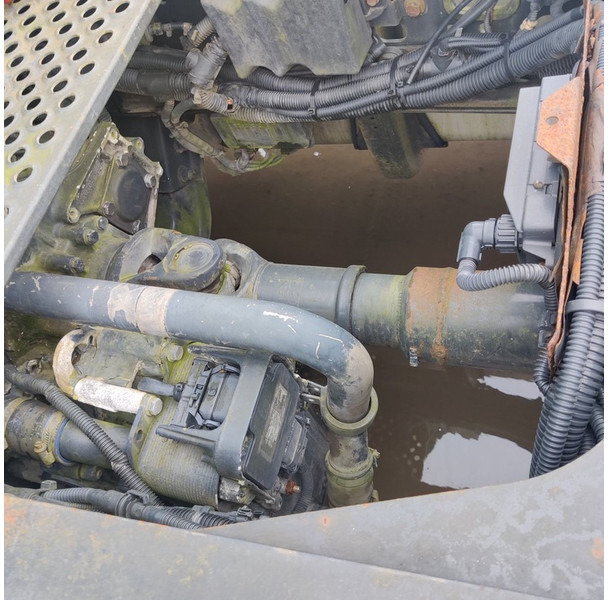 Tractor unit Iveco Stralis: picture 15