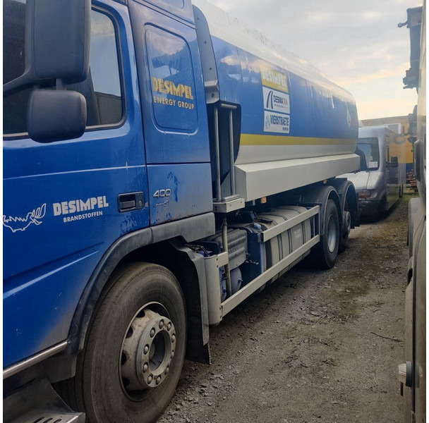 Volvo FM-400 - Tank truck: picture 2 Volvo FM-400 - Tank truck: picture 2