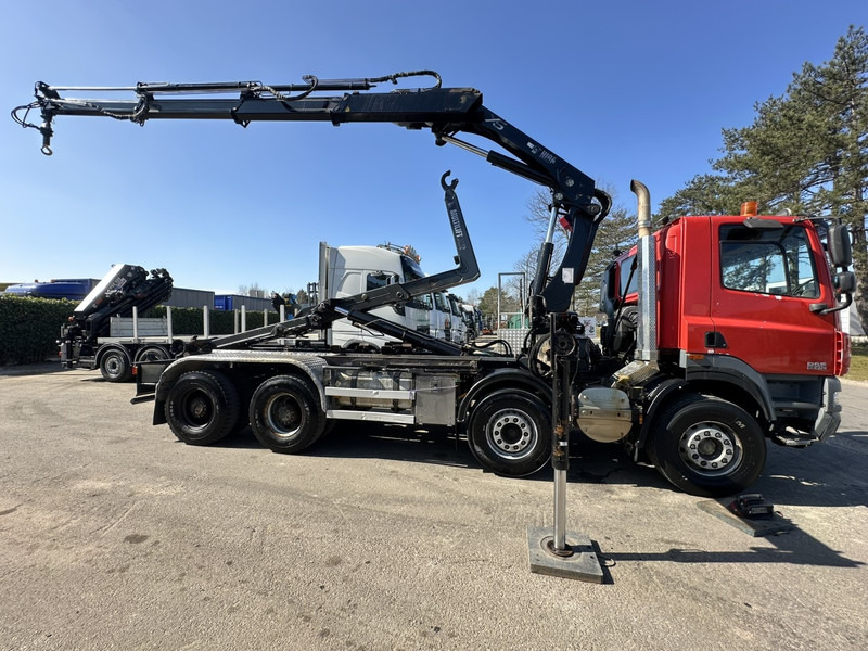 Hook lift truck, Crane truck DAF CF 85.410 8x4 HOOKLIFT + CRANE HIAB 244 EP-3 HIDUO - Radio - Rotator - RETARDER - EURO 4 - BIG AXLES HUB REDUCTION: picture 6