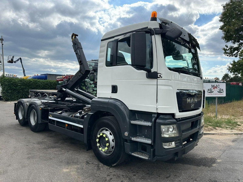 MAN TGS 28.360 6x2 HOOKLIFT 21T HIAB MULTILIFT XR21-S51 - LIFT AXLE - BE TRUCK - Hook lift truck: picture 1 MAN TGS 28.360 6x2 HOOKLIFT 21T HIAB MULTILIFT XR21-S51 - LIFT AXLE - BE TRUCK - Hook lift truck: picture 1