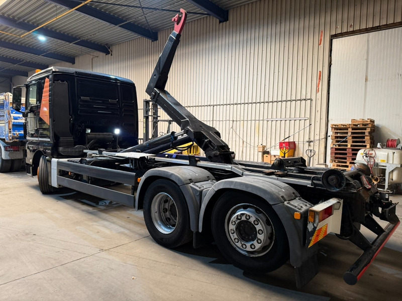 MAN TGX 26.400 6X2 + HOOKLIFT PALIFT 20T - LIFT + STEERING AXLE - EURO 5 - SLEEPERCAB - BE TRUCK - Hook lift truck: picture 5 MAN TGX 26.400 6X2 + HOOKLIFT PALIFT 20T - LIFT + STEERING AXLE - EURO 5 - SLEEPERCAB - BE TRUCK - Hook lift truck: picture 5