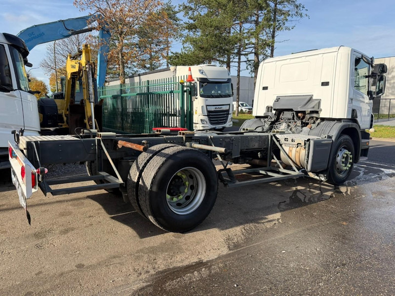 Scania P310 4x2 CHASSIS - ADR (ex tanker) - *322.000km* - 19T - EURO 4 - 5m20 chassis - AIR SUSPENSION - MANUAL - BE TRUCK - Cab chassis truck: picture 4 Scania P310 4x2 CHASSIS - ADR (ex tanker) - *322.000km* - 19T - EURO 4 - 5m20 chassis - AIR SUSPENSION - MANUAL - BE TRUCK - Cab chassis truck: picture 4