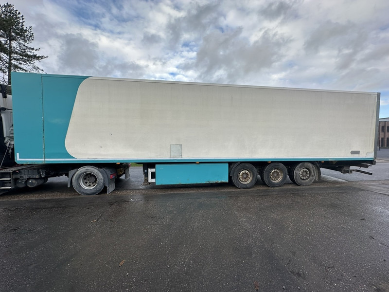 TURBO'S HOET 3-AXLES SAF + THERMOKING SLXe 200 + TAILLIFT - TUV 05/2025 - DISC BRAKES - AIR SUSPENSION - Refrigerator semi-trailer: picture 2 TURBO'S HOET 3-AXLES SAF + THERMOKING SLXe 200 + TAILLIFT - TUV 05/2025 - DISC BRAKES - AIR SUSPENSION - Refrigerator semi-trailer: picture 2