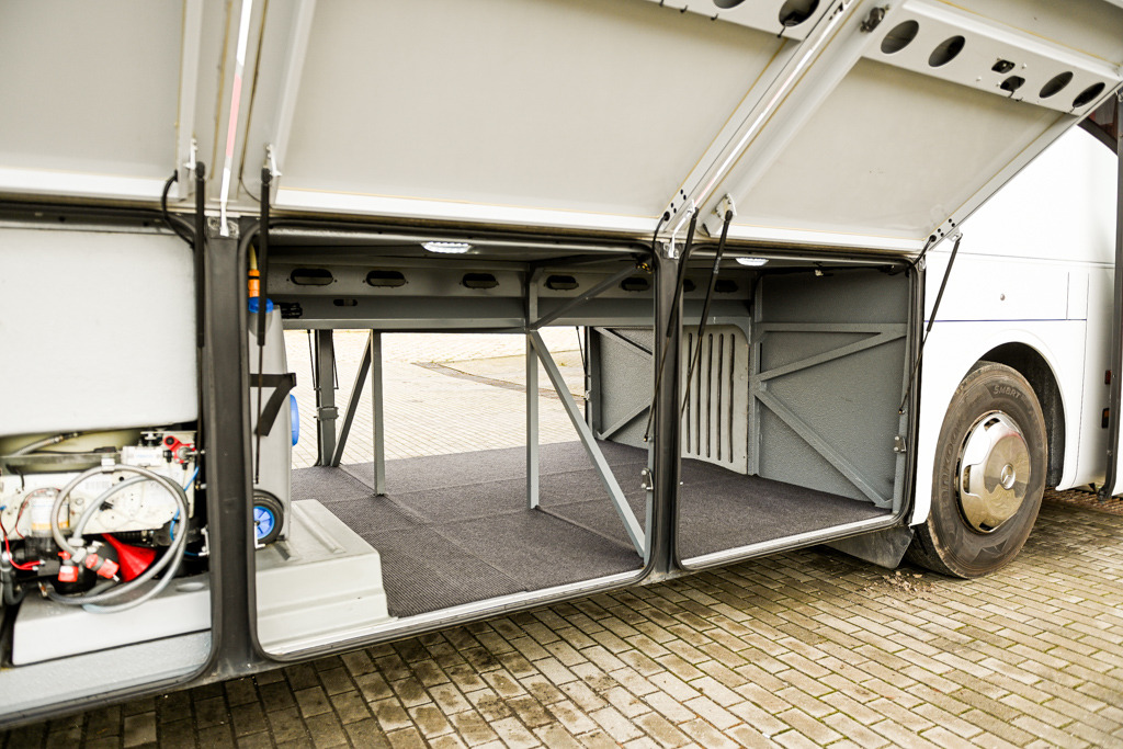 Coach MERCEDES-BENZ Tourismo RHD-L Euro V: picture 43