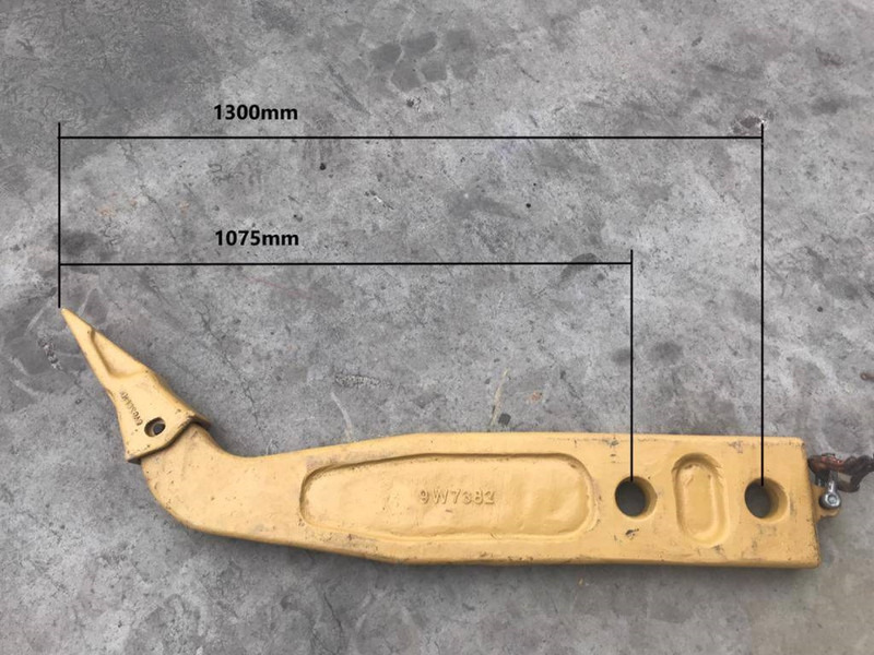 Cat D7E Shank incl. Tip - Attachment for Construction machinery: picture 3 Cat D7E Shank incl. Tip - Attachment for Construction machinery: picture 3