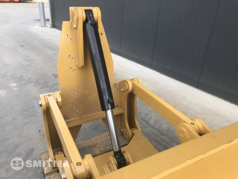 Cat 120H - Blade for Construction machinery: picture 4 Cat 120H - Blade for Construction machinery: picture 4