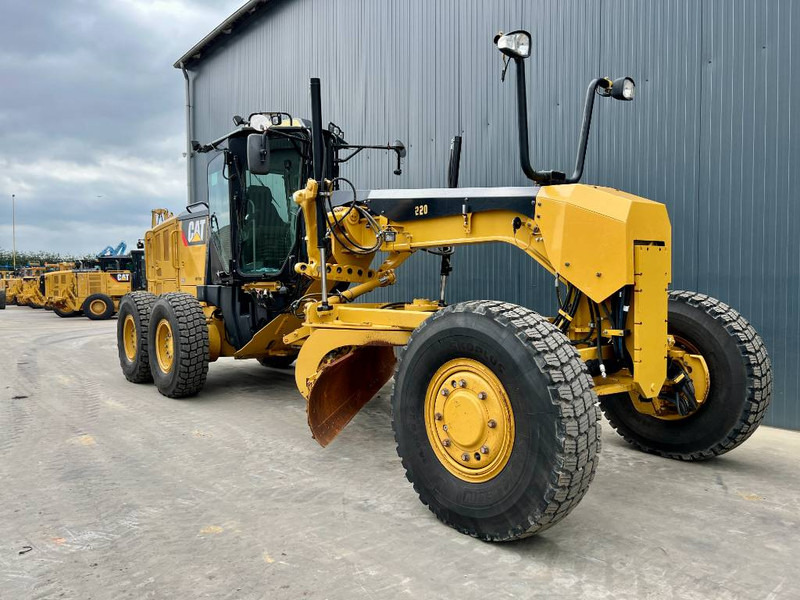 Cat 140 M 2 AWD - Grader: picture 2 Cat 140 M 2 AWD - Grader: picture 2